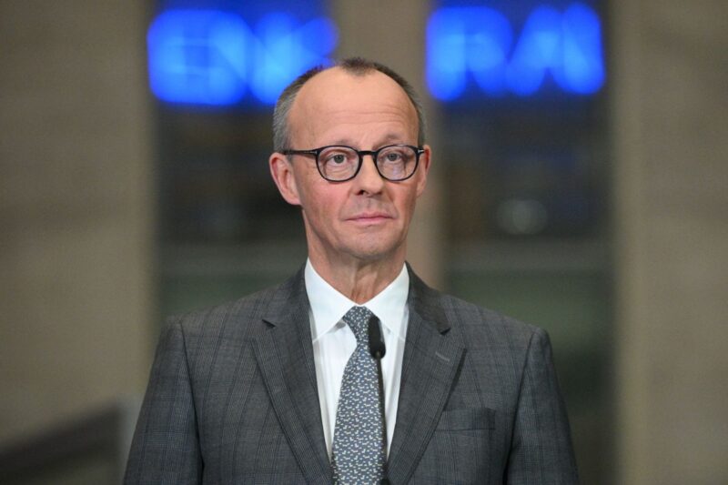 Contrairement &agrave; la France, l'Allemagne choucoute ses retrait&eacute;s pour qu'ils reviennent au travail